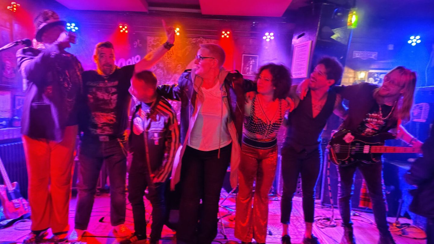 Screamin&#039; Twister, Lord Bishop Rocks and Saraya Artisti live at the Mojo Club